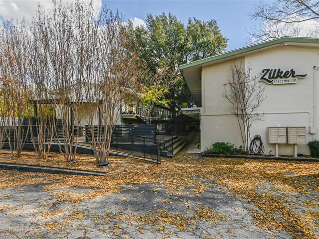 2021 Bluebonnet Ln Unit #107