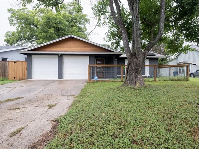 2021 Encino Cir
