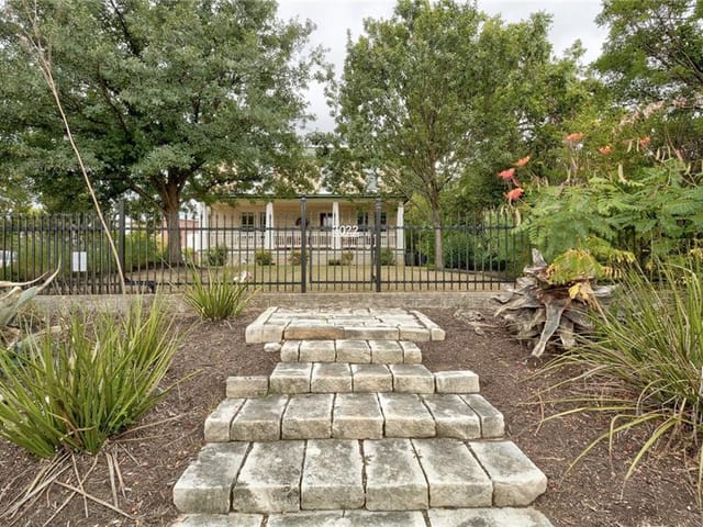 2022 Goodrich Ave