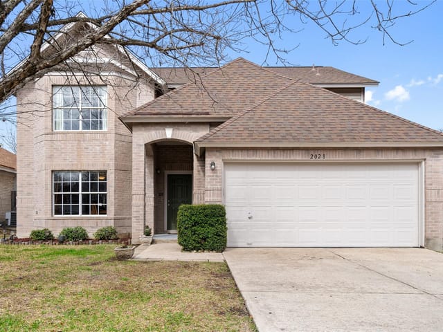 2028 Ravenscroft Dr