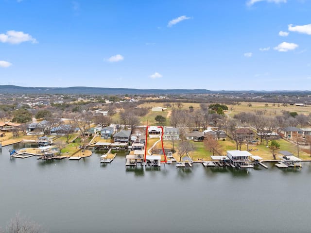 2028 Williams Lakeshore