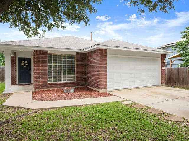 2029 Buckley LN