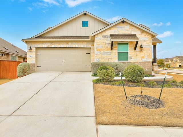 2029 Long Shadow Ln