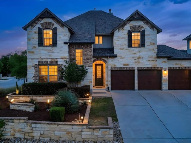 203 Ancient Oak Way