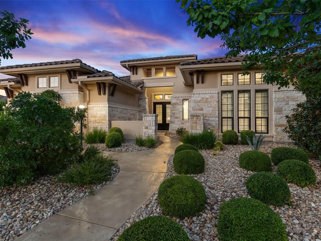 203 Bisset CT