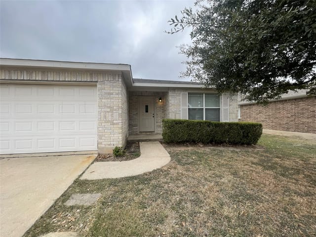 203 Katherine Way