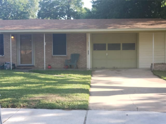 203 W Odell ST