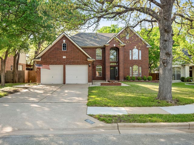 2030 Wood Glen Dr