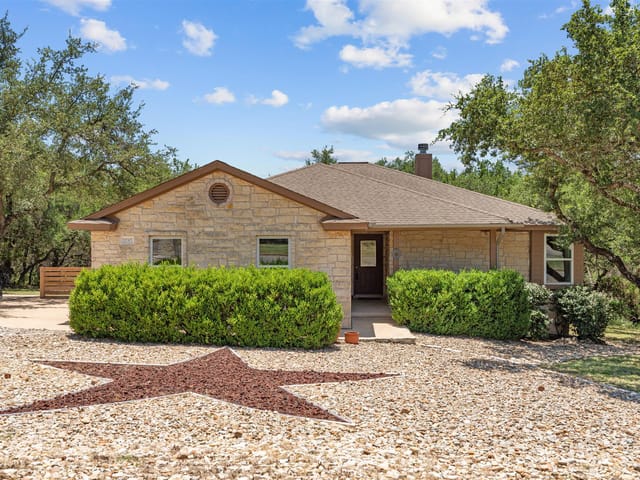20307 HIGHLAND LAKE DR