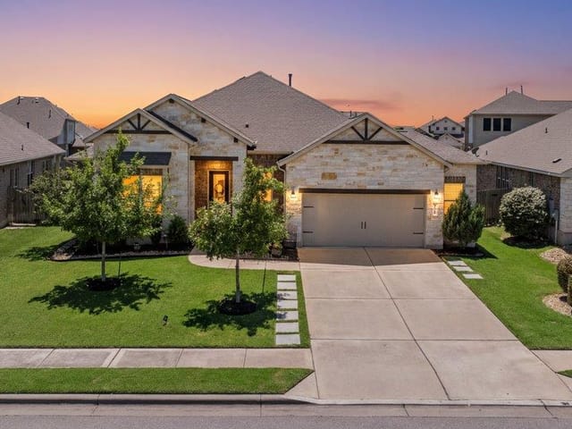 20312 Martin LN