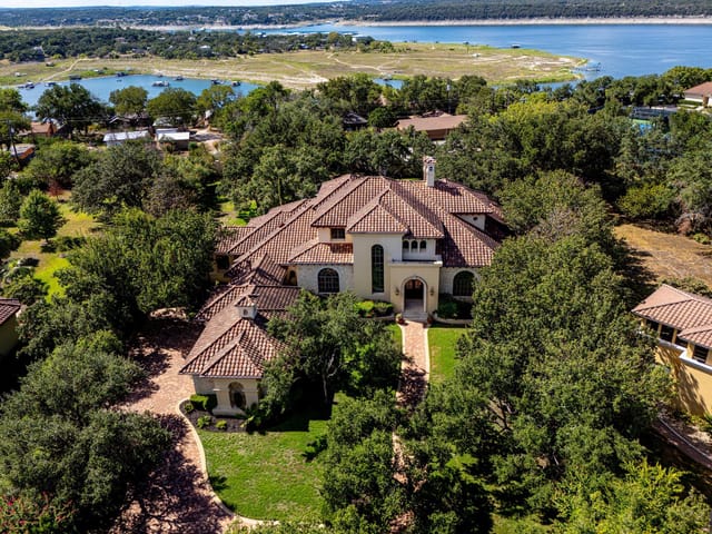 204 Bella Cima Dr