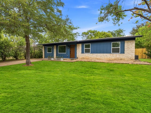 204 Chippendale Ave