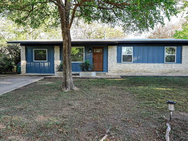 204 Chippendale Ave