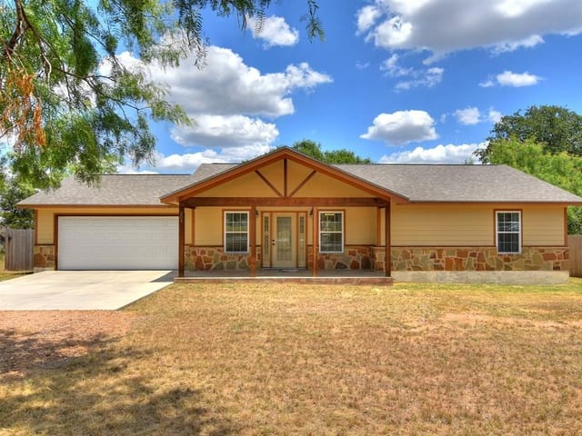 204 Deer DR