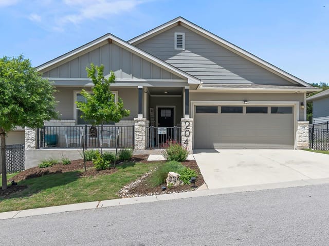 204 Florenz Ln