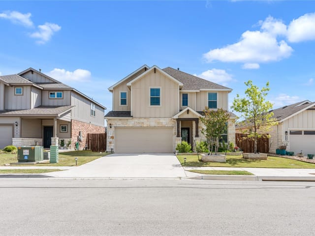 204 Janelle Ln