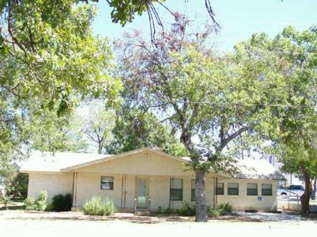 204 S Bagdad RD