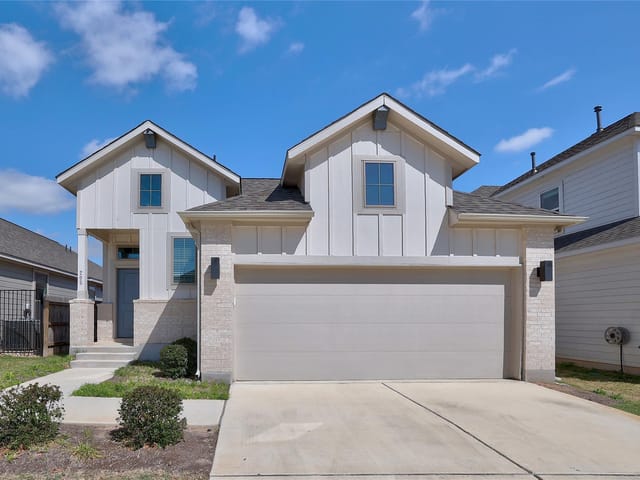 205 Banyon Dr