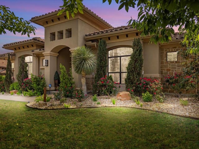205 Bisset Ct