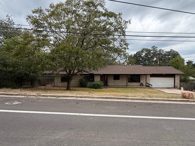 205  Hughson Dr
