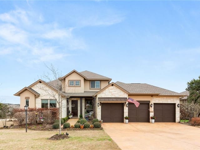 205 Mia DR