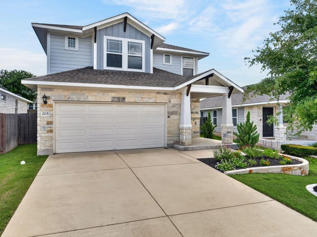 205 Oakstone DR