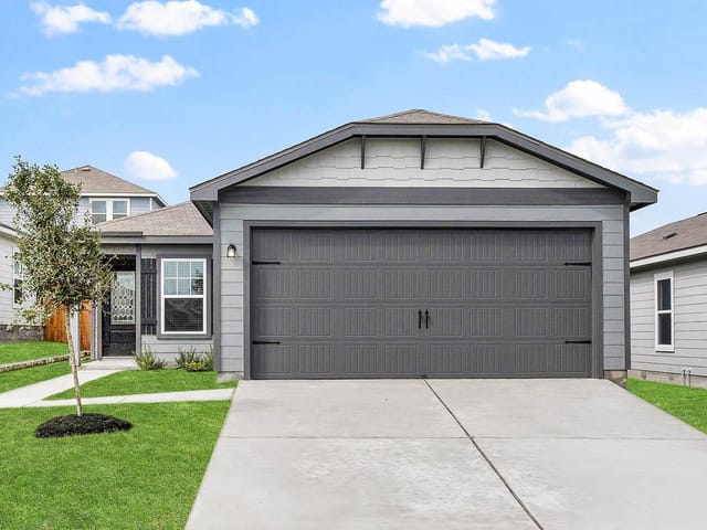 205 Paradise Canyon DR