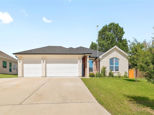 205 Slippery Elm DR