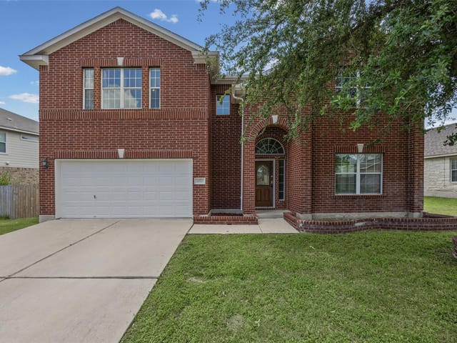 20521 Farm Pond LN