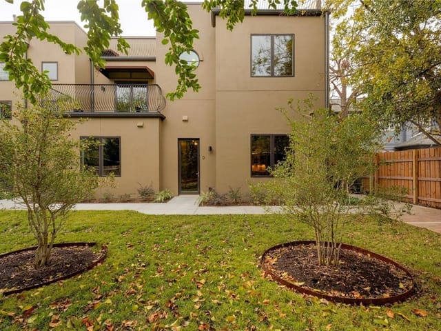 206 E Live Oak D St Unit #D