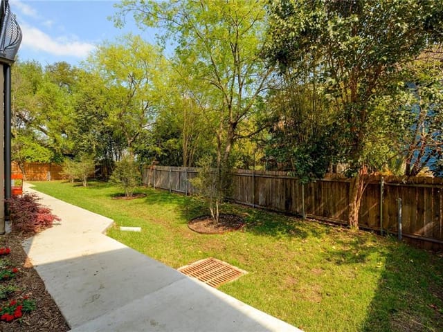 206 E Live Oak St Unit #G