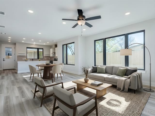 206 E Wonsley DR Unit #1