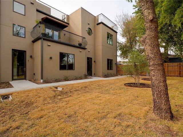 206 East Live Oak St Unit #E