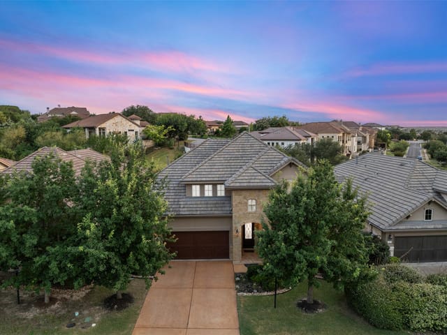 206 Maxwell Way