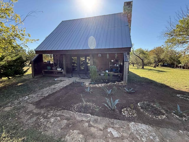 206 Topspin Dr