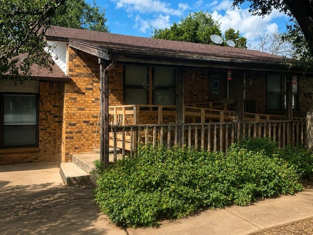 20604 Dawn DR