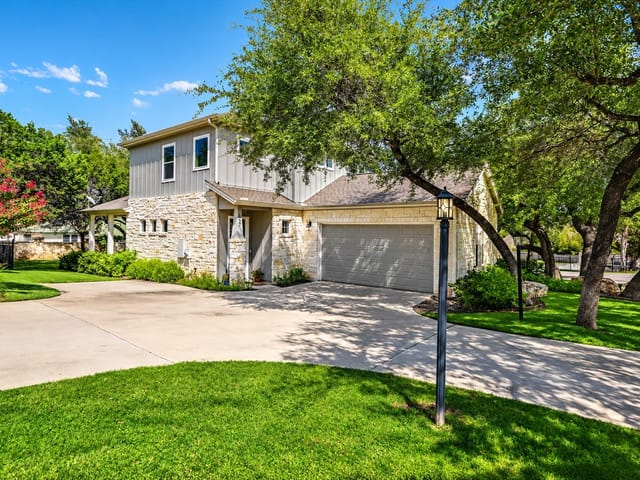 207 Fairlake CIR