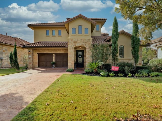207 Rocky Coast Dr