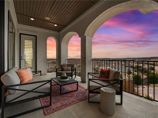 207 Serene Hilltop CIR