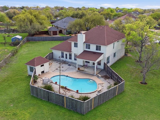 207 Silver Oak Dr