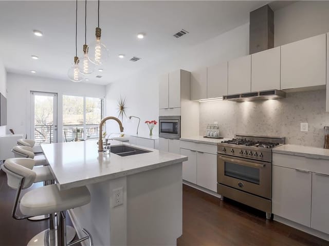 207 W Johanna ST Unit #205