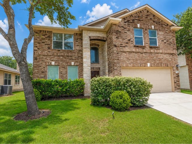 2070 Intrepid DR