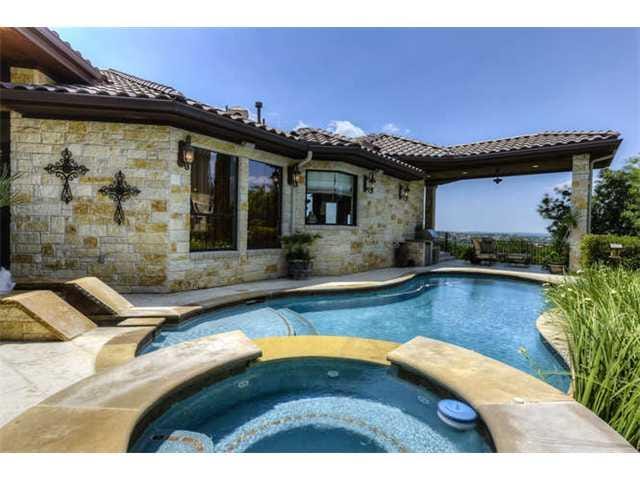 208 Golden Bear DR