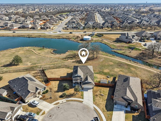 208 Locklin Dr