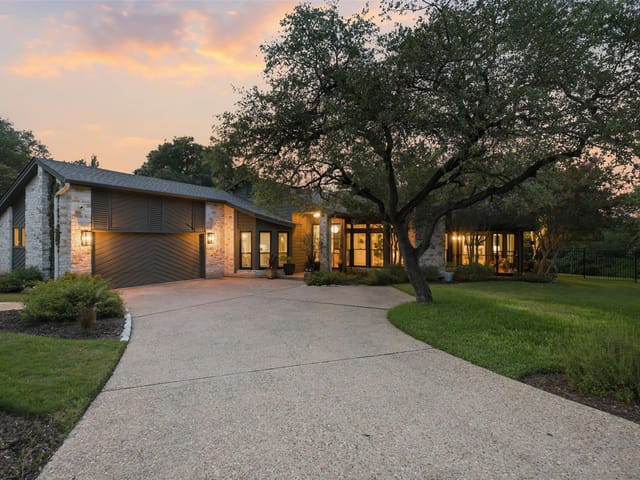 208 Phlox DR
