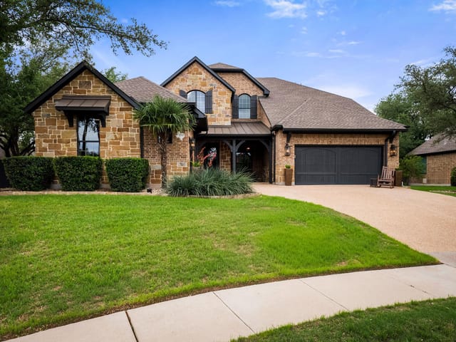208 Santaluz Ln
