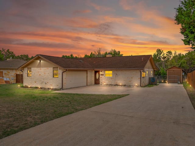 20807  Boggy Ford Rd