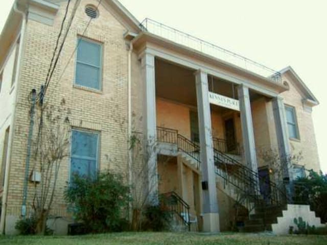 209 ACADEMY DR