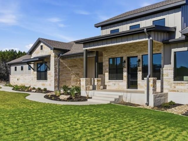 209 Burnet Oaks Dr