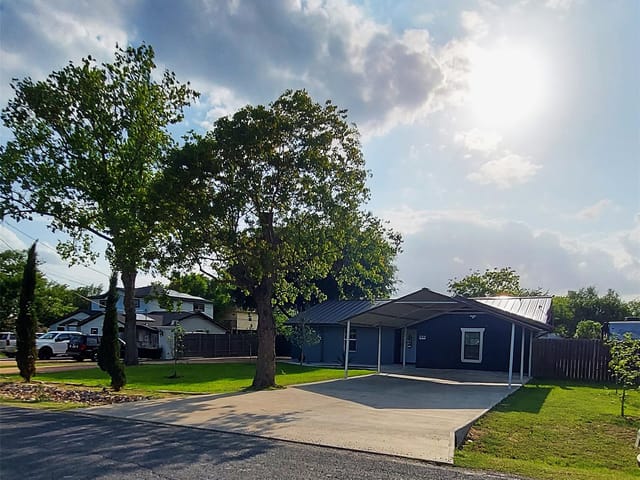 209 Green Pasture